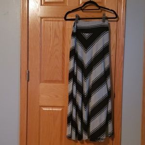 Merona black and gray maxi skirt